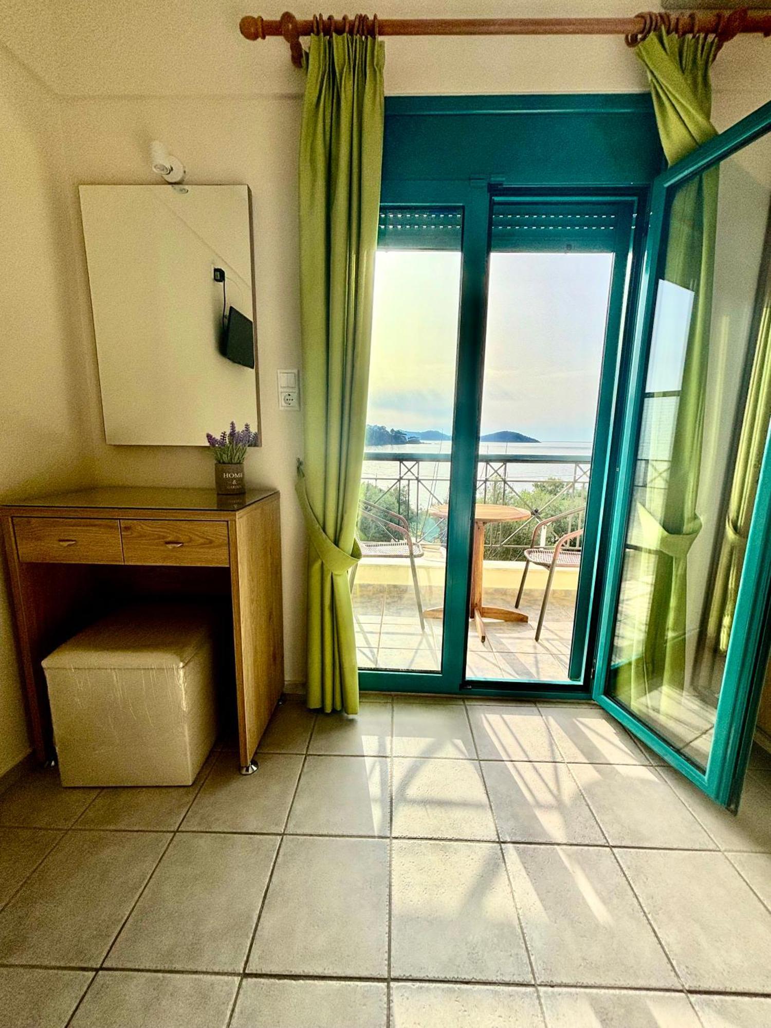 Angeliki Beach Hotel Megali Ammos  Bagian luar foto